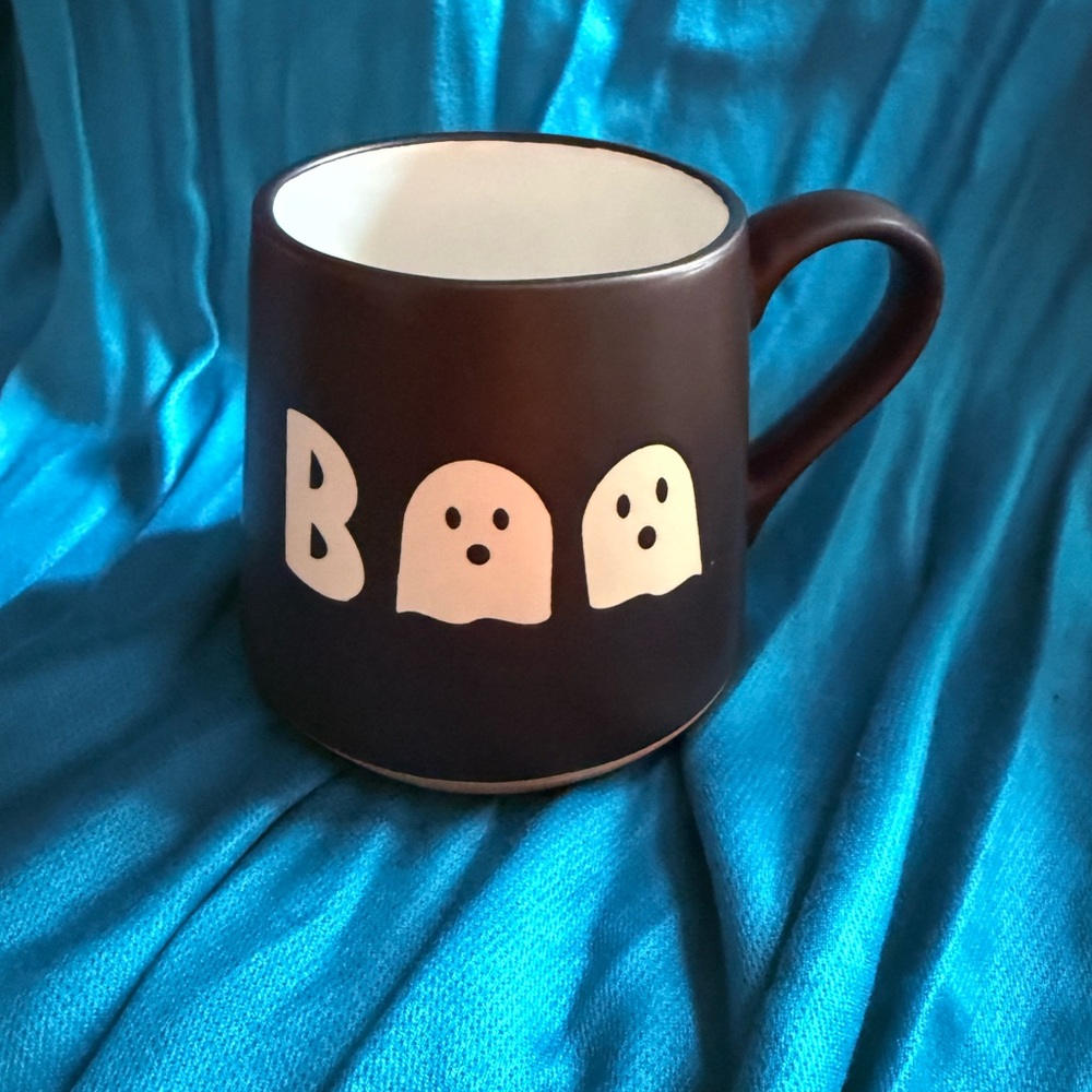 Black & White  'Boo' Ghost Mug